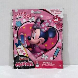 Disney Minnie Mouse 48 piece puzzle in Reusable Storage Travel Bag